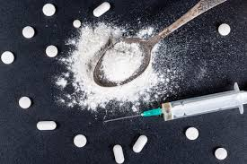 symptoms of heroin,physically dependent,how much heroin,severe withdrawal,mental illnesses,several factors,submission success,higher doses